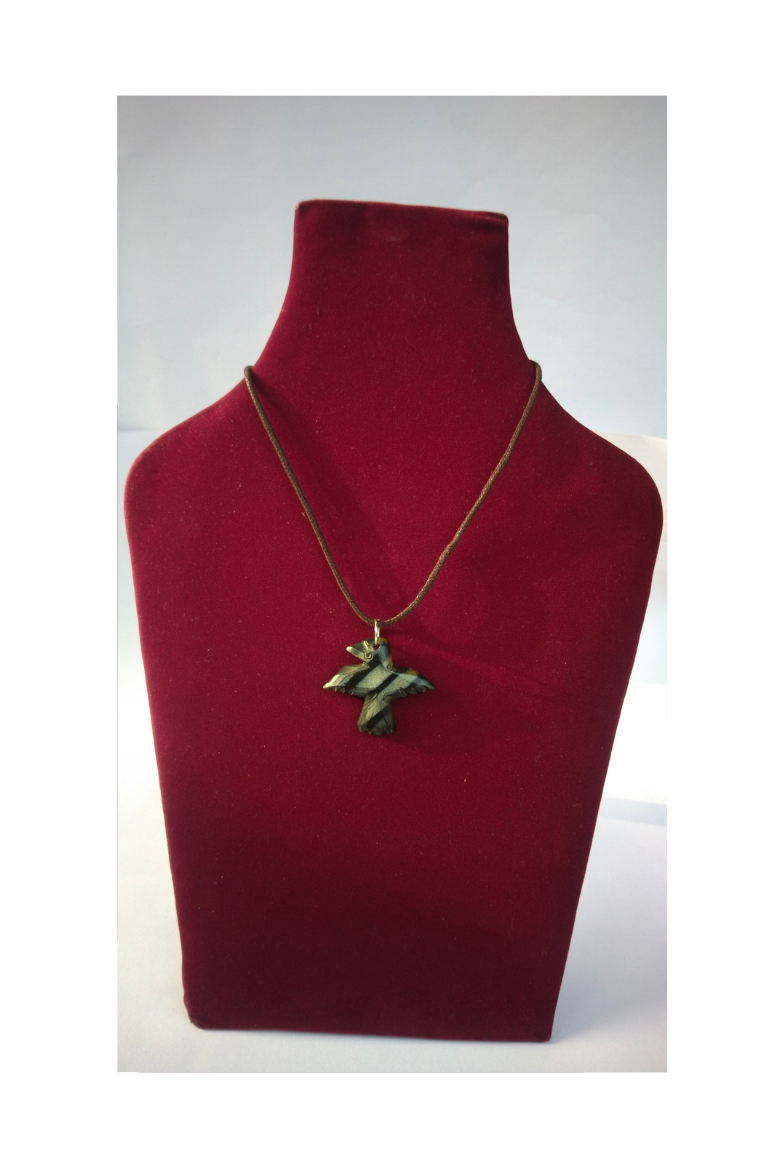 Artisan Eagle Pendant Necklace in Buffalo Horn